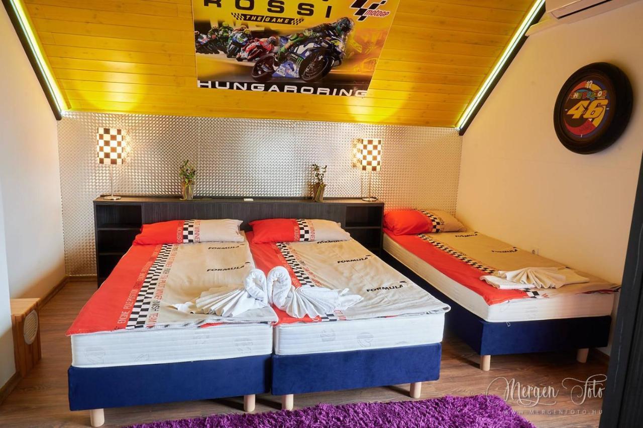 Kamaras Ring House Bed & Breakfast โมจเยอโรด ภายนอก รูปภาพ